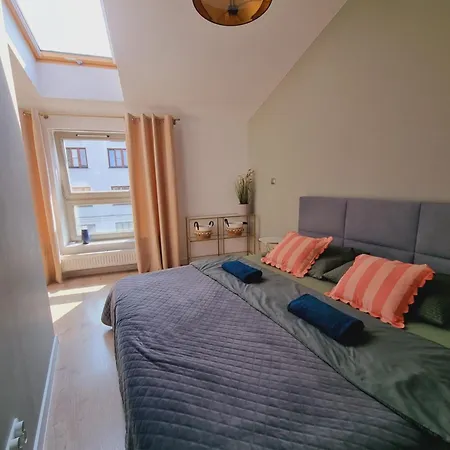 Miodowa Street Parking Free